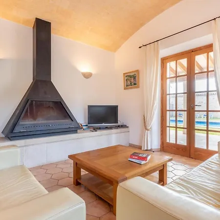 Mit Privatpool Fuer 8 Personen Ca 460 Qm In Es Llombards, Mallorca Suedostkueste Von Mallorca Llombarts