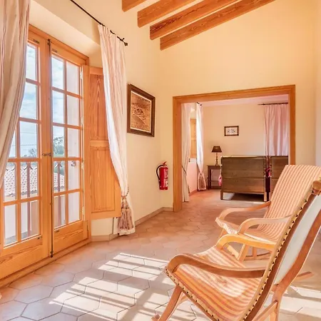 Holiday home Mit Privatpool Fuer 8 Personen Ca 460 Qm In Es Llombards, Mallorca Suedostkueste Von Mallorca