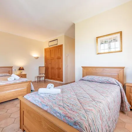Mit Privatpool Fuer 8 Personen Ca 460 Qm In Es Llombards, Mallorca Suedostkueste Von Mallorca Holiday home