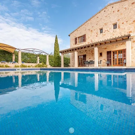 Mit Privatpool Fuer 8 Personen Ca 460 Qm In Es Llombards, Mallorca Suedostkueste Von Mallorca Holiday home