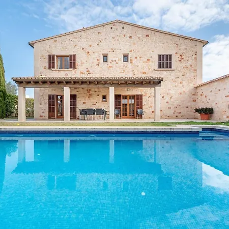 Holiday home Mit Privatpool Fuer 8 Personen Ca 460 Qm In Es Llombards, Mallorca Suedostkueste Von Mallorca *